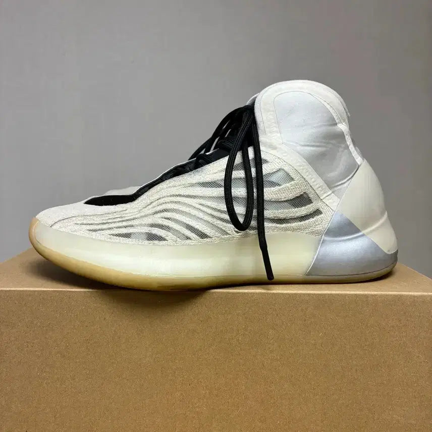 [BUNJANG] Adidas YZY QNTM Mist Slate Sneakers / [260]아디다스 YZY QNTM 퀀텀 미스트슬레이트