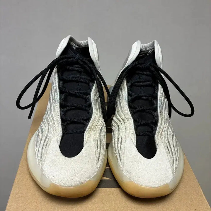 [BUNJANG] Adidas YZY QNTM Mist Slate Sneakers / [260]아디다스 YZY QNTM 퀀텀 미스트슬레이트