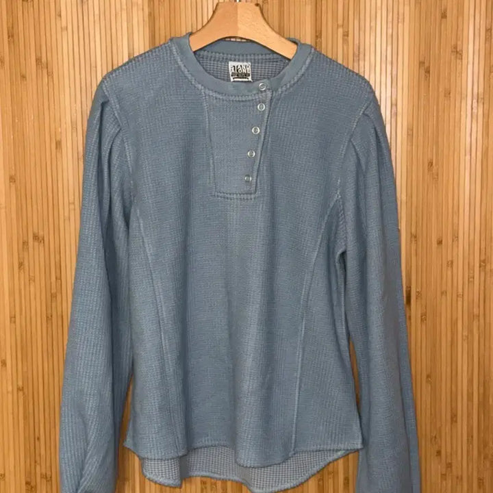 [BUNJANG] StandAlone Waffle Button T-Shirt Sky Blue / StandAlone 와플 버튼 티셔츠 스카이블루 (택 포함 새상품)