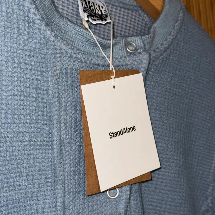 [BUNJANG] StandAlone Waffle Button T-Shirt Sky Blue / StandAlone 와플 버튼 티셔츠 스카이블루 (택 포함 새상품)
