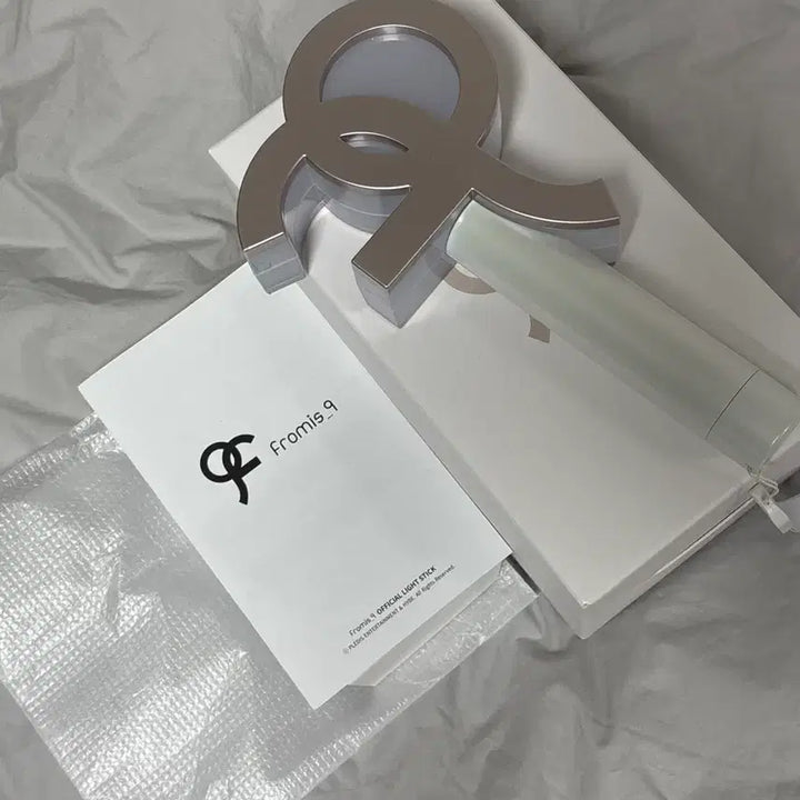 [BUNJANG] fromis_9 Official Lightstick Ver. 1 / 프로미스나인 응원봉 ver.1 판매