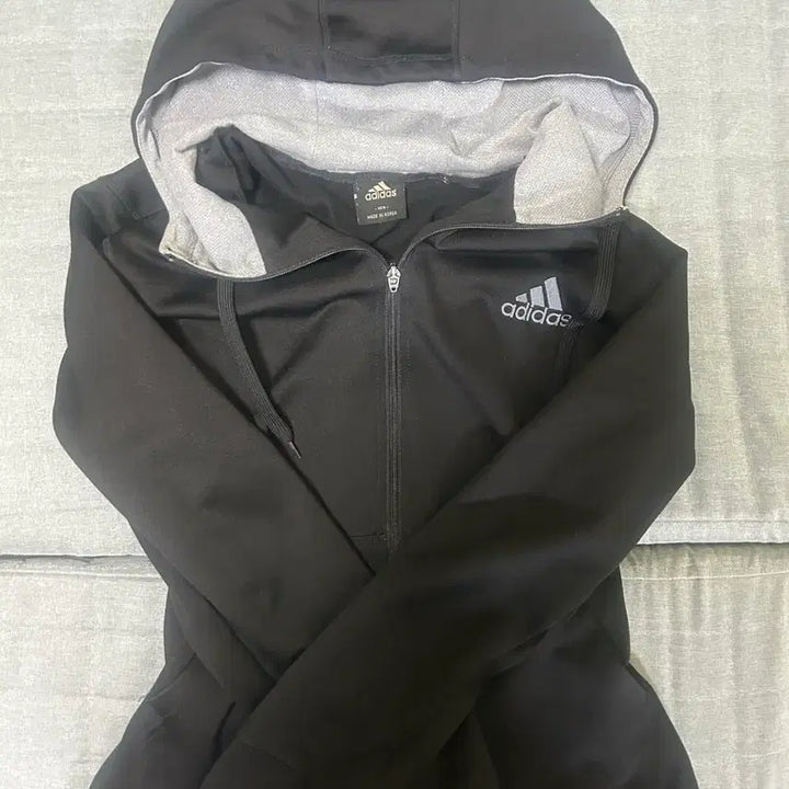 [BUNJANG] Adidas Black Hoodie Zip-Up Size 105 / 아디다스 블랙 후드집업