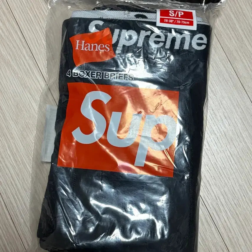 [BUNJANG] Supreme Hanes Boxer Briefs (Black, S) / 슈프림 헤인즈 복서 브리프 블랙 팬티 S 1장