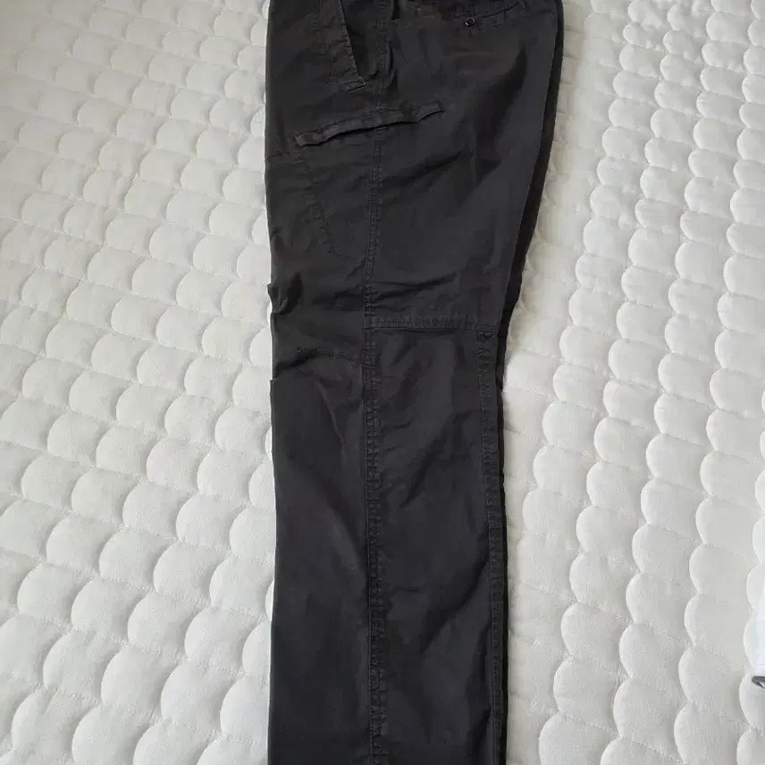 [SOLD OUT] 정품CP컴퍼니블랙카고 바지(춘하용)