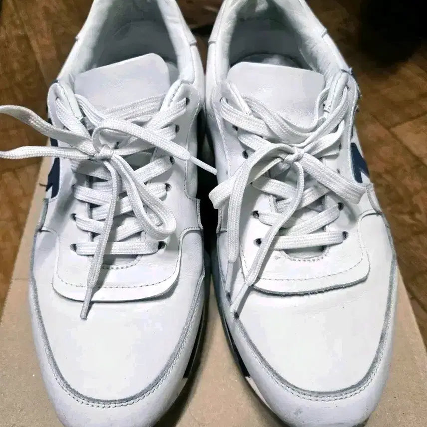 [BUNJANG] Ferragamo Gancini Sneakers (Size 260-265) Shoes / 페라가모 간치니 스니커즈 260~265 (표기41)