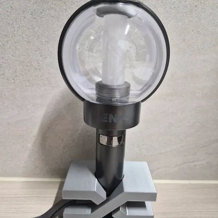 [BUNJANG] ENHYPEN Light Stick Stand / 엔하이픈 응원봉 &