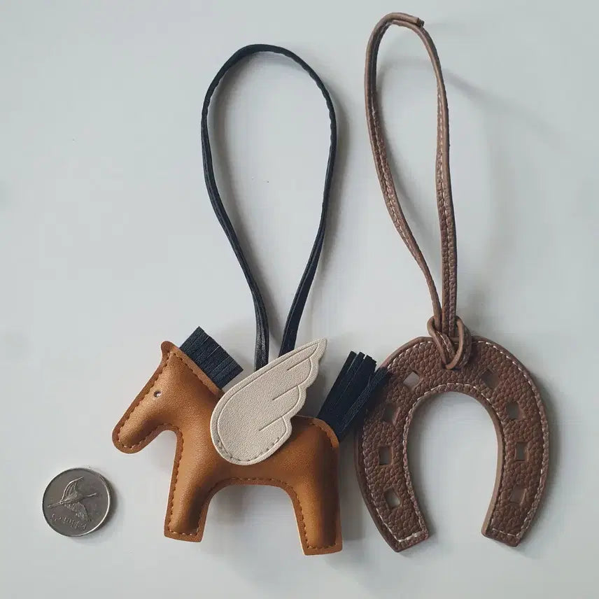 [SOLD OUT] 에르ㅡ말장식ㅡ키링. 백참.ㅡㅡ개당가격임