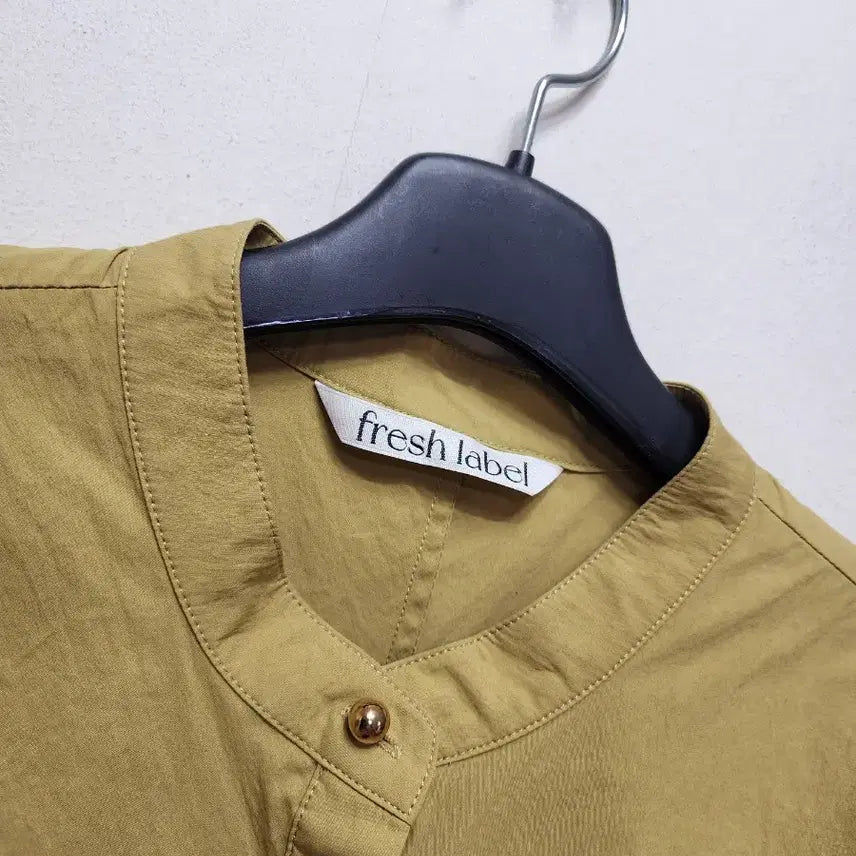 [BUNJANG] Fresh Label Nuts Shirring Blouse / 24년 프레쉬라벨 넛츠 셔링 블라우스