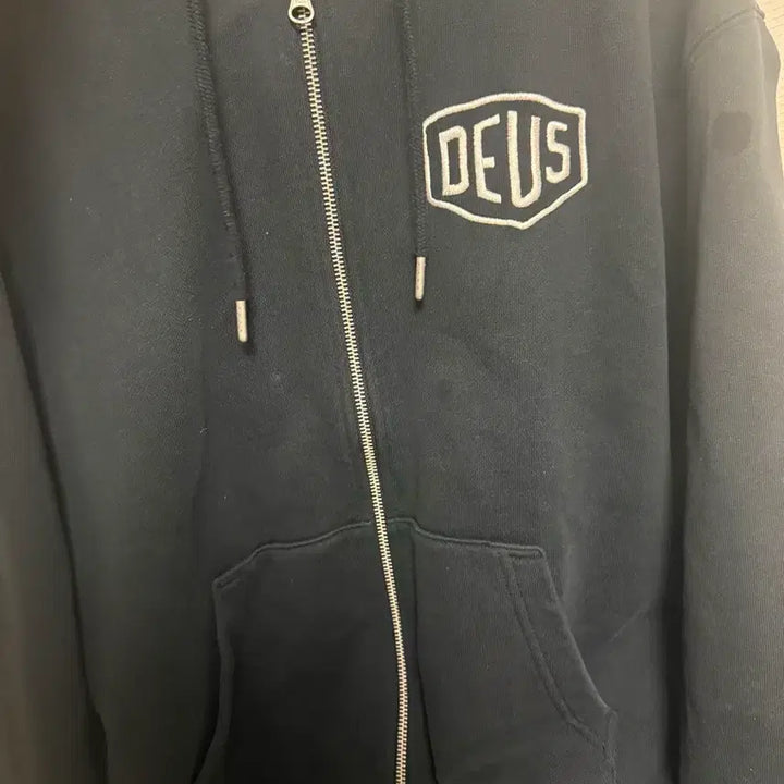 [BUNJANG] Deus Hooded Zip-up Black M / 데우스 후드집업 블랙 M