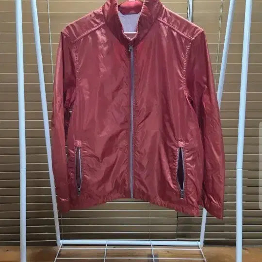 [SOLD OUT] 휴고보스바람막이자켓.   M