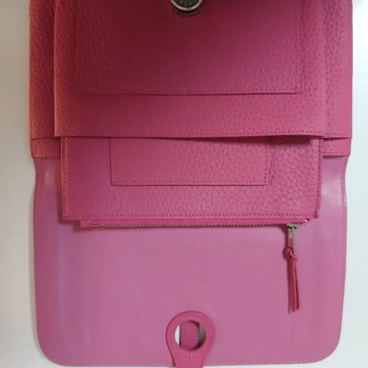 [BUNJANG] Hardy Tresor Hot Pink Skinny Passport Wallet / 하디트레졸 핫핑크 스키니 여권지갑