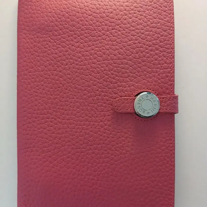 [BUNJANG] Hardy Tresor Hot Pink Skinny Passport Wallet / 하디트레졸 핫핑크 스키니 여권지갑