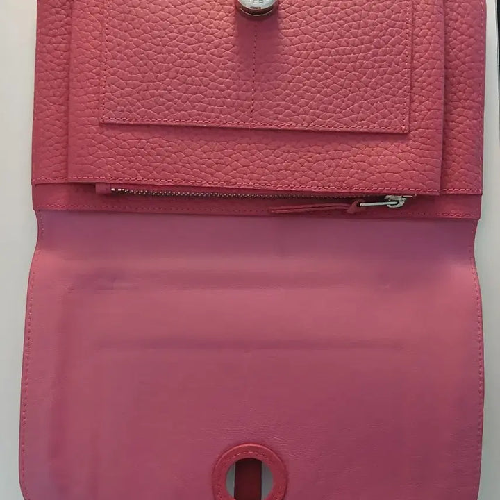 [BUNJANG] Hardy Tresor Hot Pink Skinny Passport Wallet / 하디트레졸 핫핑크 스키니 여권지갑