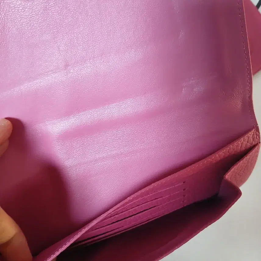 [BUNJANG] Hardy Tresor Hot Pink Skinny Passport Wallet / 하디트레졸 핫핑크 스키니 여권지갑