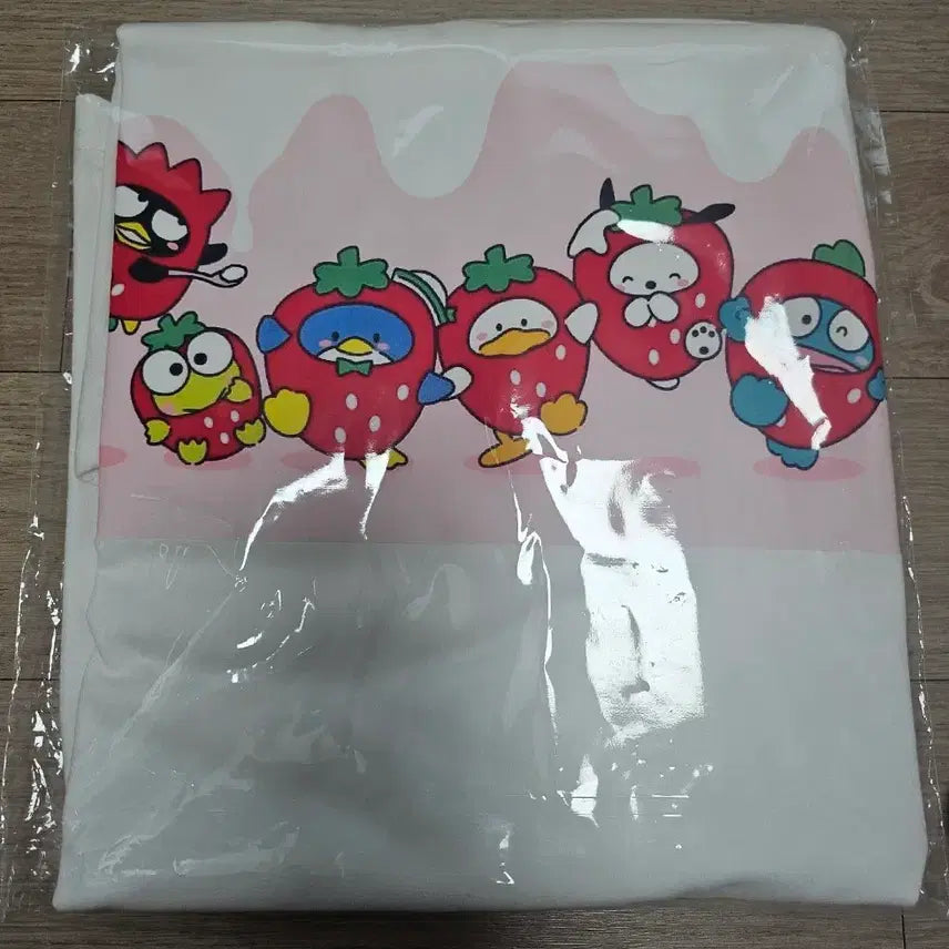 [BUNJANG] 산리오 해피단부이 반팔티 딸기 / 산리오 해피단부이 반팔티 딸기