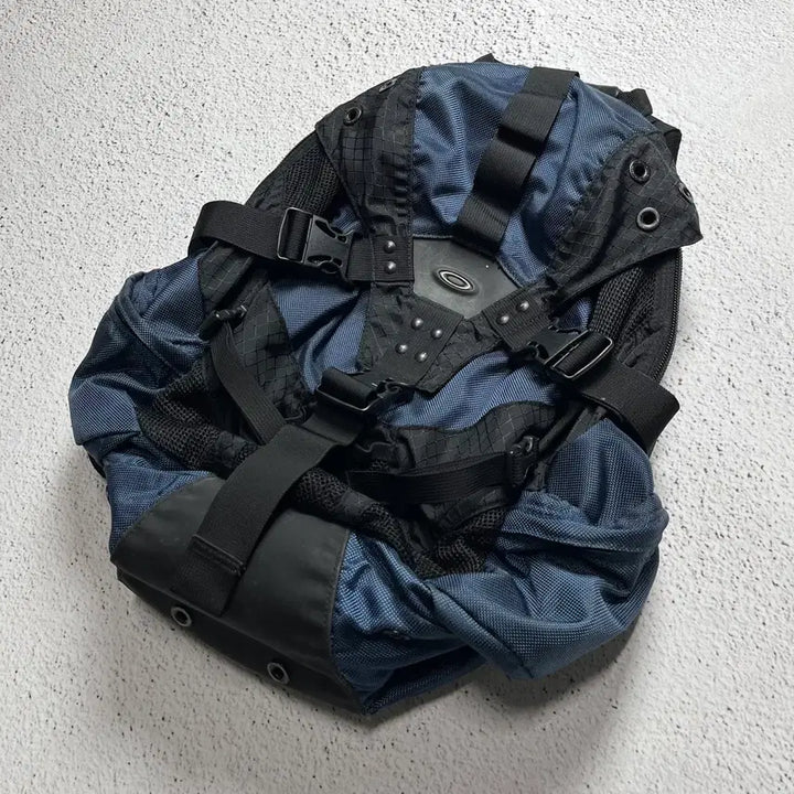 [BUNJANG] Vintage 00s Oakley Icon Backpack 2.0 / Vintage 00s Oakley Icon Backpack 2.0