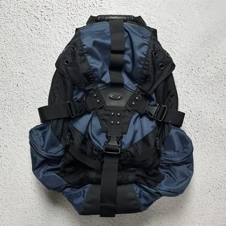 [BUNJANG] Vintage 00s Oakley Icon Backpack 2.0 / Vintage 00s Oakley Icon Backpack 2.0