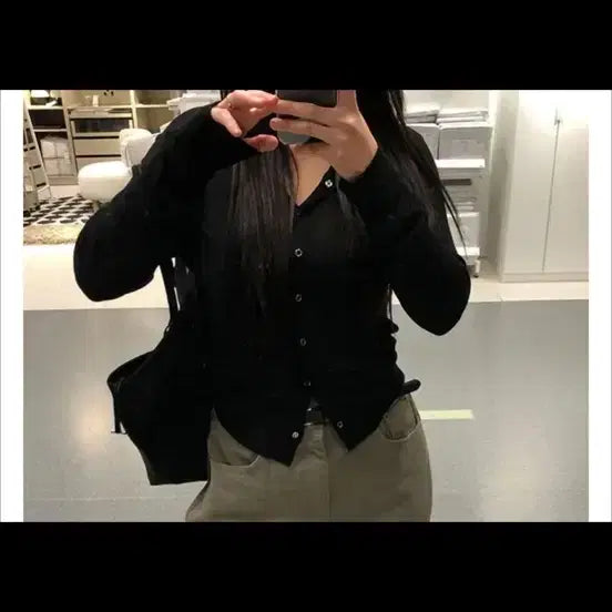 [BUNJANG] Black Slim Fit Cardigan / 에이블리 블랙 슬림핏 가디건