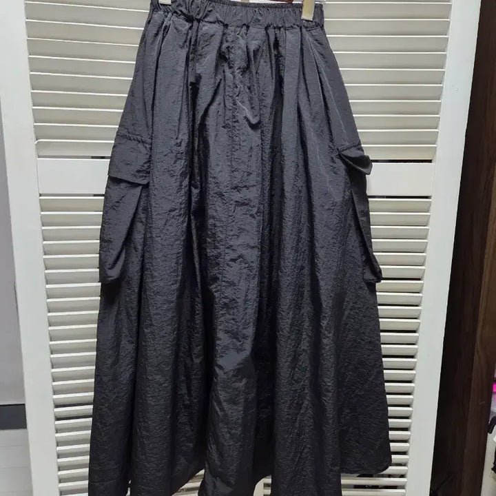 [SOLD OUT] Reform 바스락? 포켓 롱스커트