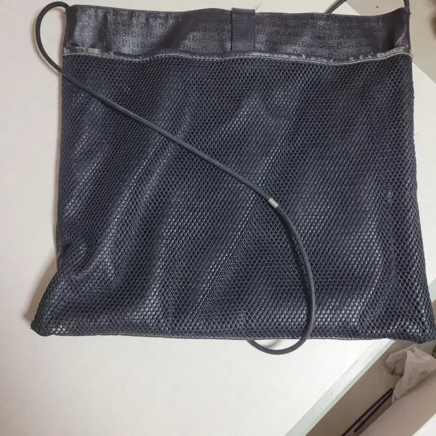 [SOLD OUT] 디올 Dior 로고 숄더백 블랙