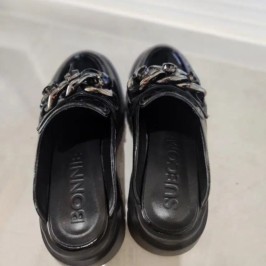 [BUNJANG] SUECOMMA BONNIE Black Chain Detail Heels / 슈콤마보니250.(38사이즈)