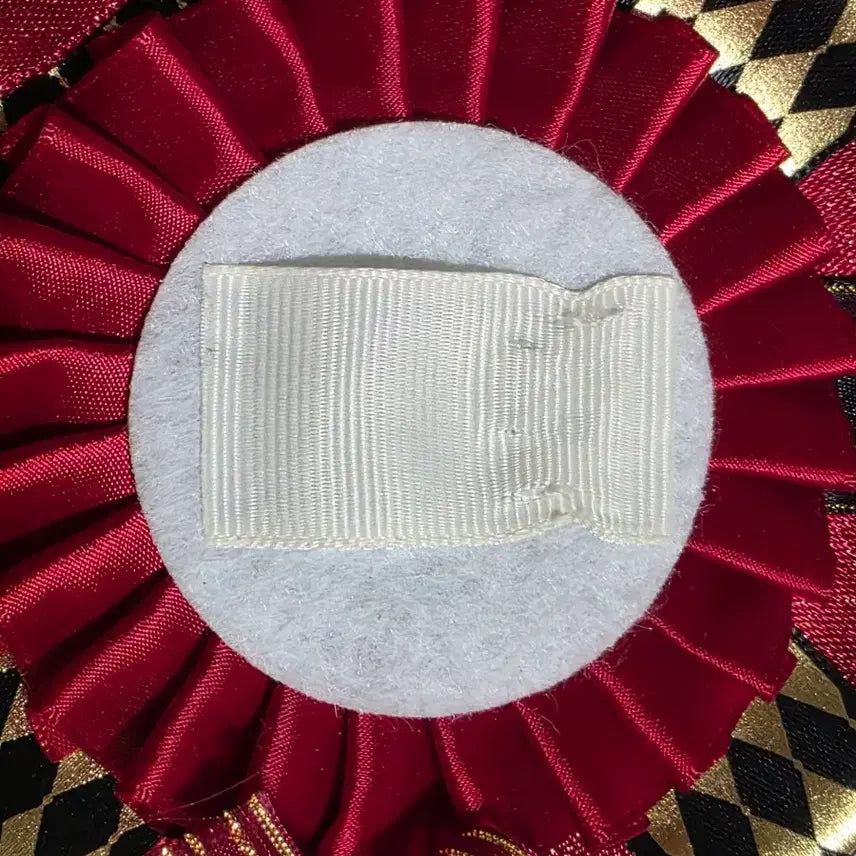 [BUNJANG] Red Rosette Badge / 레드 로제트