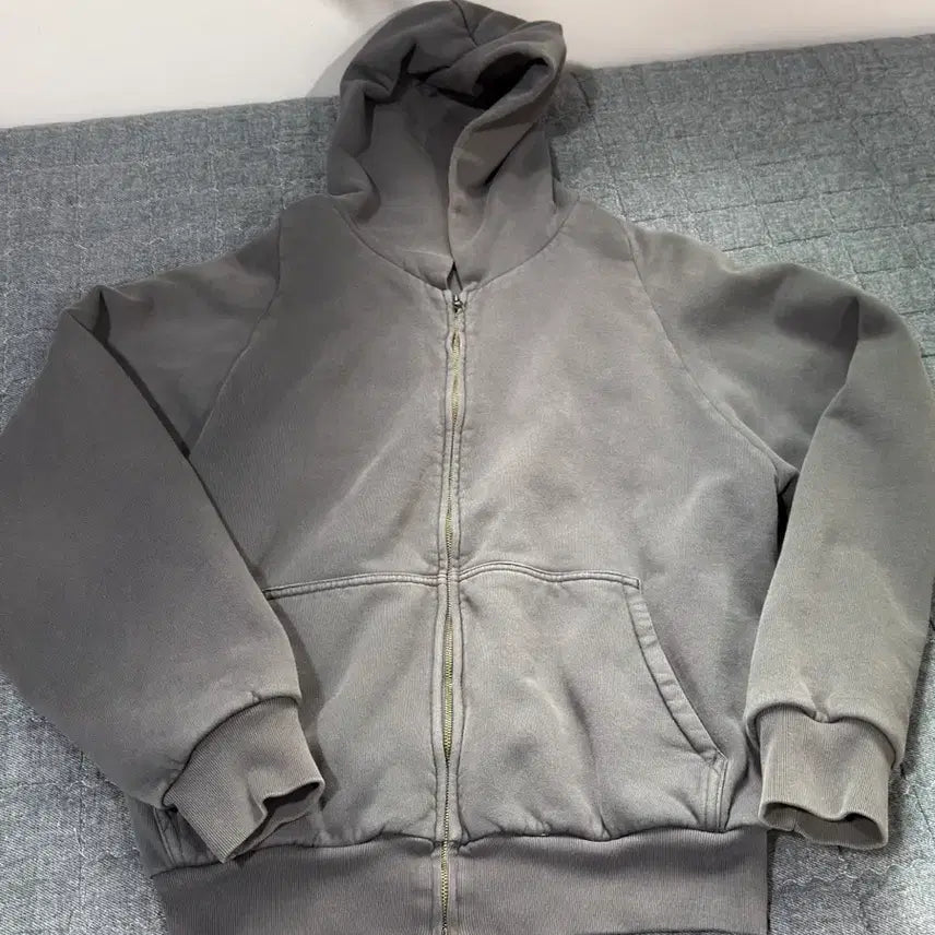 [BUNJANG] Yeezy Dark Grey Hoodie Zip-Up (Size S) / yeezy 후드집업 다크그레이 s