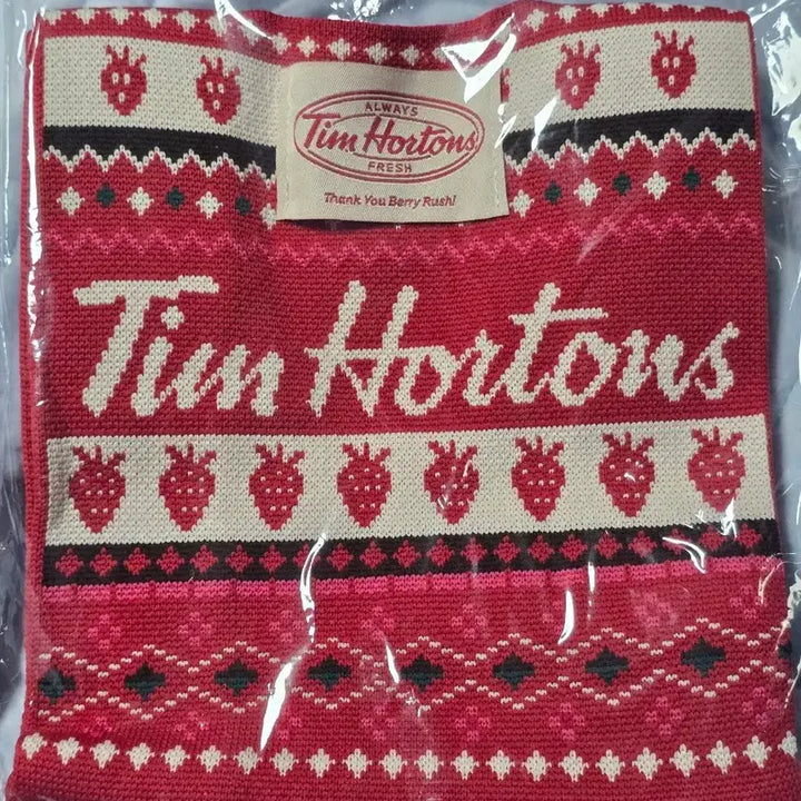[BUNJANG] Tim Hortons Strawberry Knit Bag / [미개봉] 팀홀튼 스트로베리 니트백
