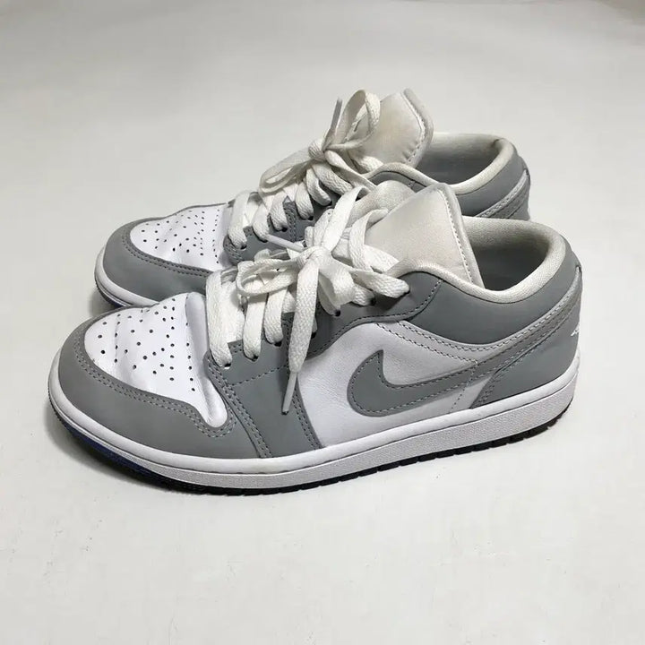 [BUNJANG] Nike Air Jordan 1 Low (235) / 나이키 에어 조던 1 로우 235