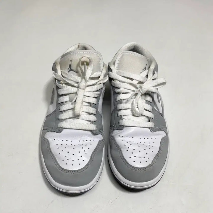 [BUNJANG] Nike Air Jordan 1 Low (235) / 나이키 에어 조던 1 로우 235