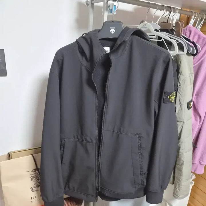 [BUNJANG] Stone Island Soft Shell Jacket (2XL) / 22fw 스톤아일랜드 소프트쉘(2xl)