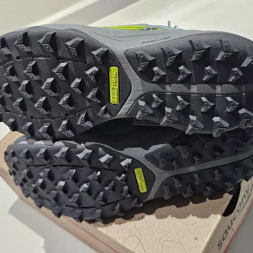 [BUNJANG] Saucony Exodus Ultra 2 Women&