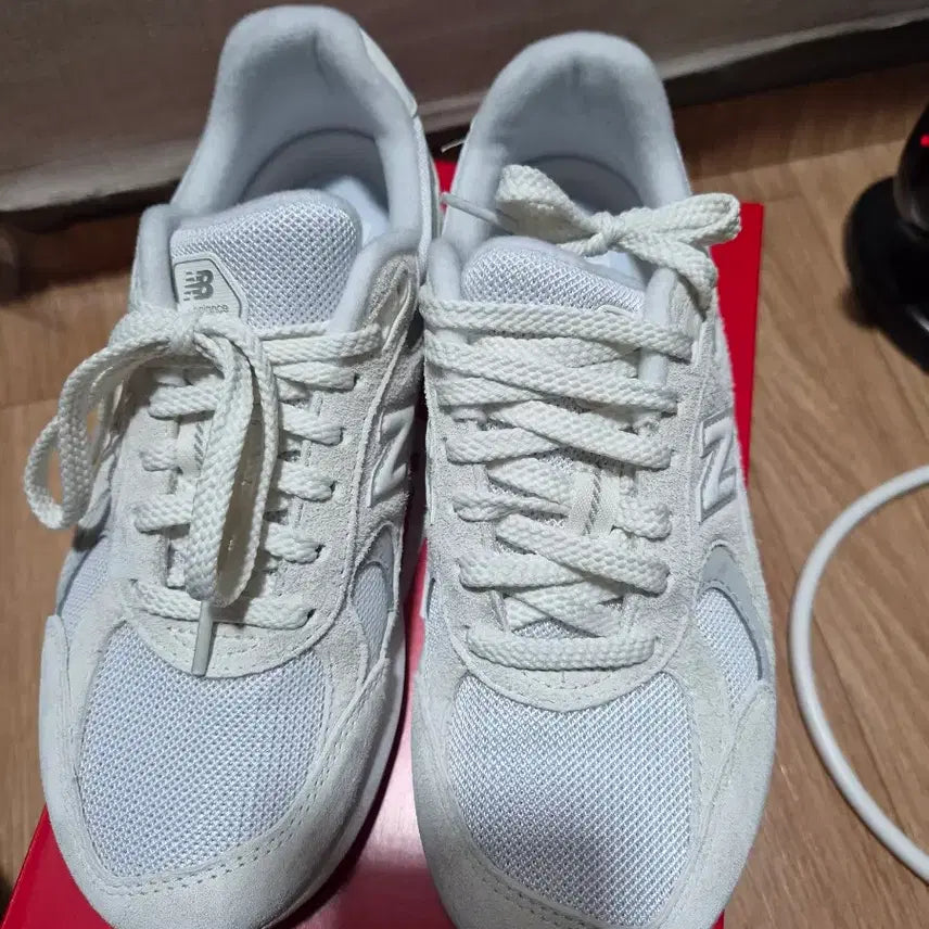 [BUNJANG] New Balance 1880 v2 Walking Shoes / 뉴발란스 1880 v2 워킹화/운동화