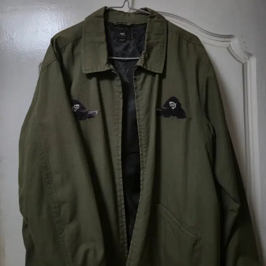 [BUNJANG] OBEY Embroidered Olive Green Jacket / 오베이 OBEY 자수 올리브그린 자켓