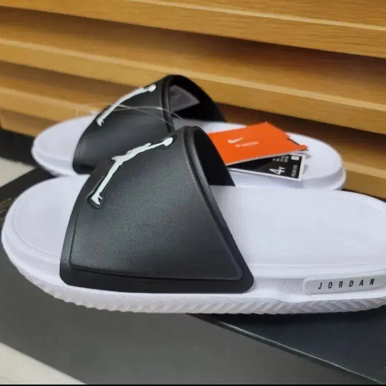 [BUNJANG] Jordan Slippers US 4Y (230mm) New / 조던 슬리퍼 US 4Y (230mm) 새상품