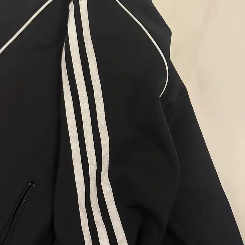 [BUNJANG] Adidas Zip-up Jacket / 아디다스 집업