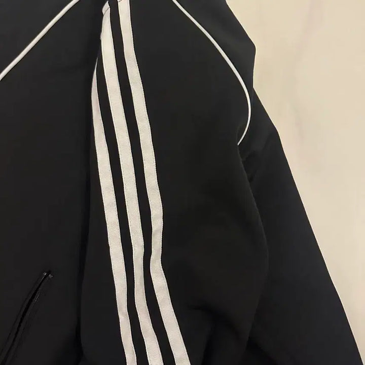 [BUNJANG] Adidas Zip-up Jacket / 아디다스 집업