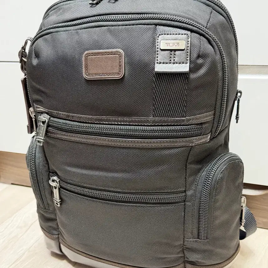 [BUNJANG] Tumi Alpha Bravo Knox Backpack / 투미 알파 브라보 녹스 백팩 (확장형)입니다