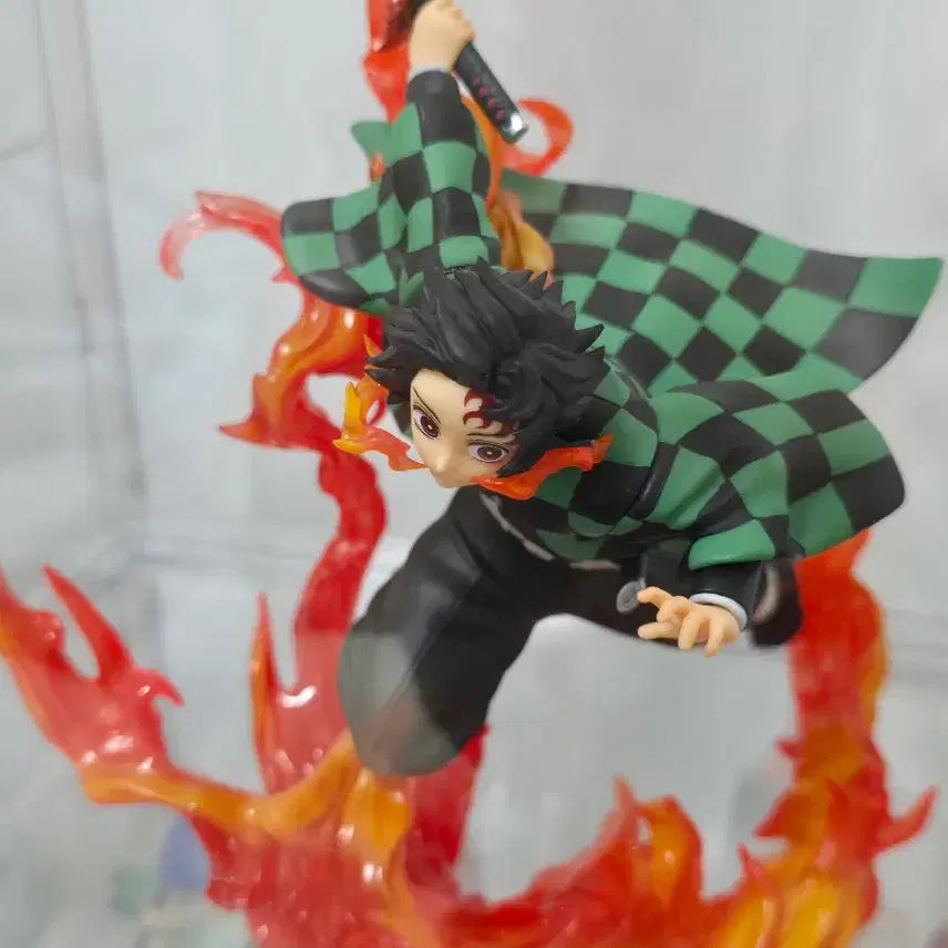 [BUNJANG] Demon Slayer Kamado Tanjiro Figurine / 귀멸의칼날 카마도 탄지로 아츠제로 코등이