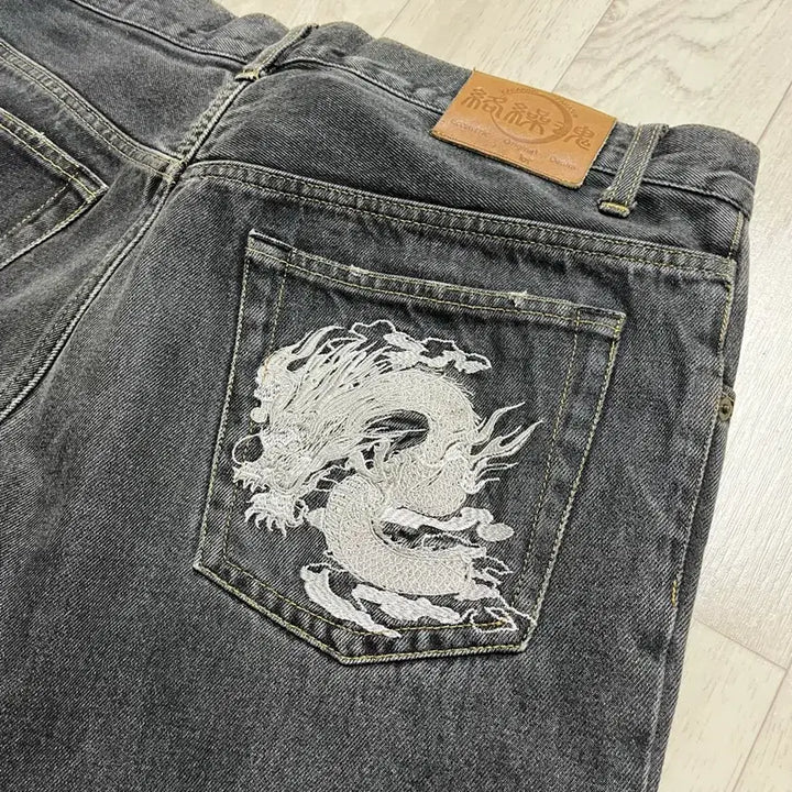 [BUNJANG] Karakuri Tamashii Black Denim Pants / 카라쿠리 타마시 용자수 검정데님 팬츠