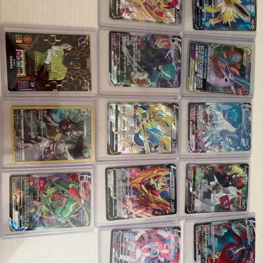 [BUNJANG] Various Pokemon Cards / 다양한 포켓몬 카드를 모아봤어요. 사진에서 보이는 것처럼 레어 카드들이
