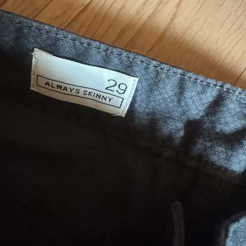 [SOLD OUT] 갭 면바지