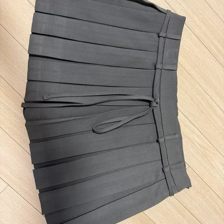 [BUNJANG] 3 Times Cheerly Skirt Gray M / 쓰리타임즈 치어리 스커트 그레이M