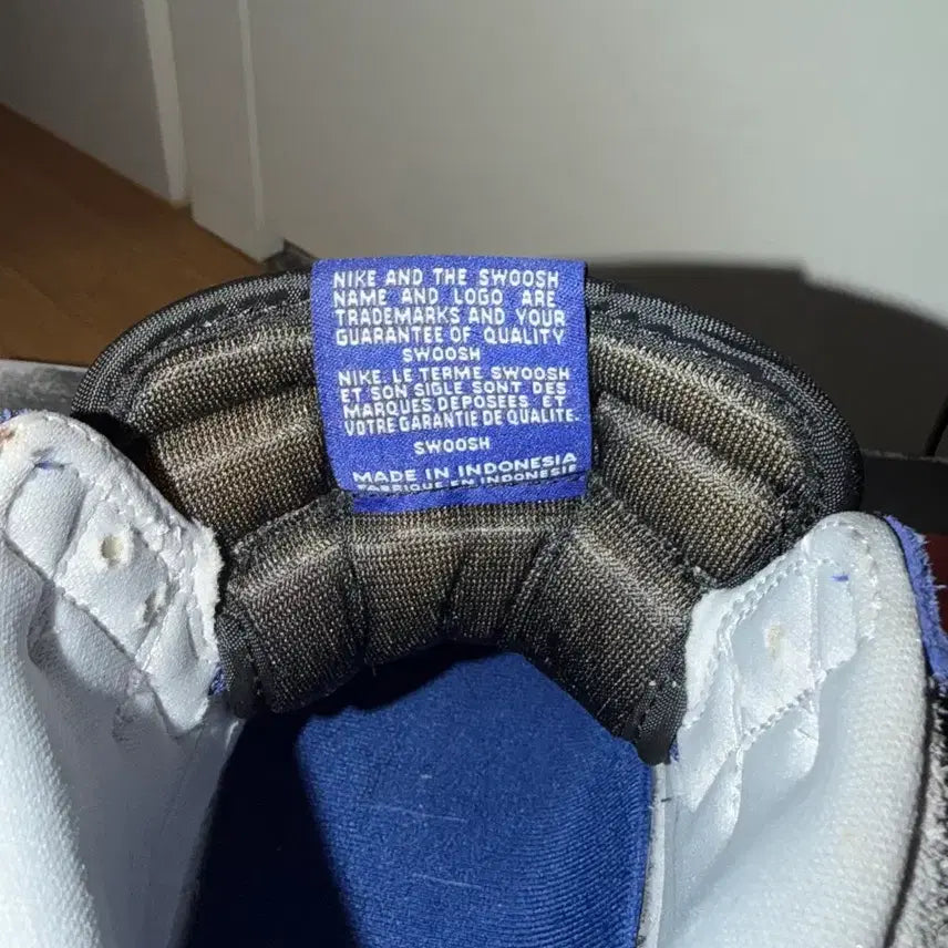 [BUNJANG] Nike Air Jordan 1 Retro High OG True Blue Sneakers / 나이키 에어조던1 레트로 하이 OG 트루블루 275