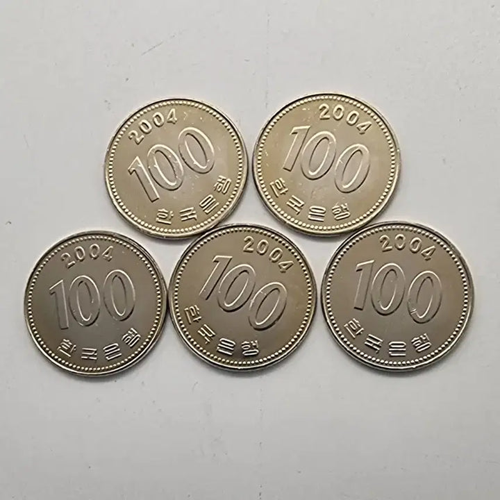 [BUNJANG] 2004 Uncirculated 100 Won Coin Lot (5 Coins) / 2004년 미사용 100주화 5개
