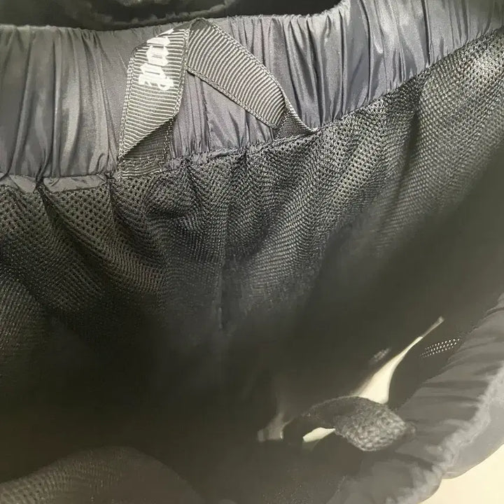[BUNJANG] Palm Angels Black Shorts / 팜엔젤스 블랙 반바지