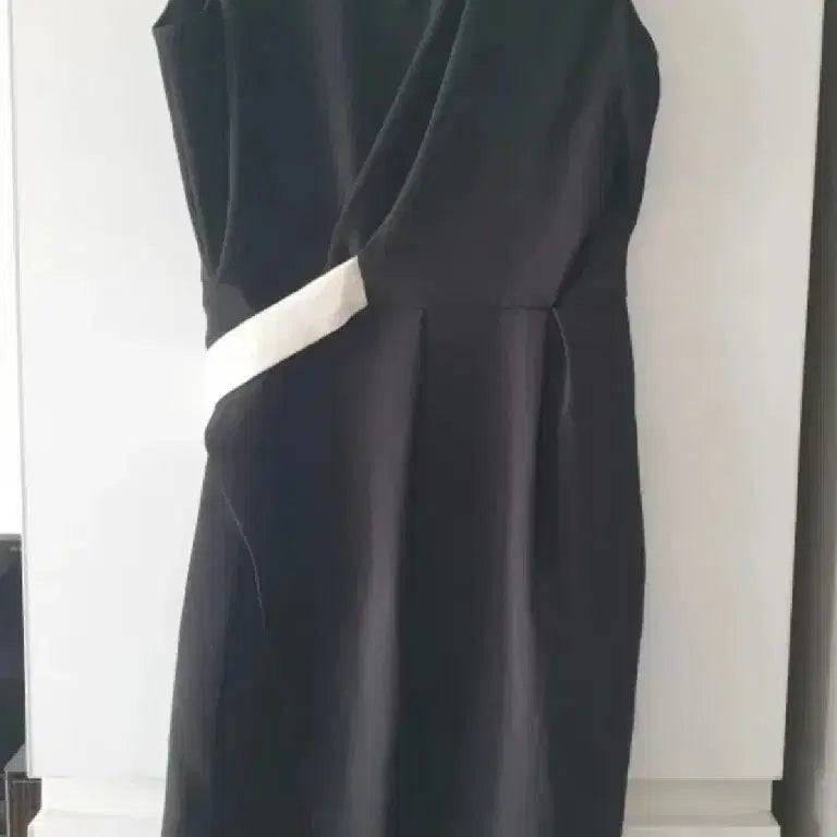 [BUNJANG] MANGO Tulip Wrap Dress / (새상품) 망고 MANGO 원피스