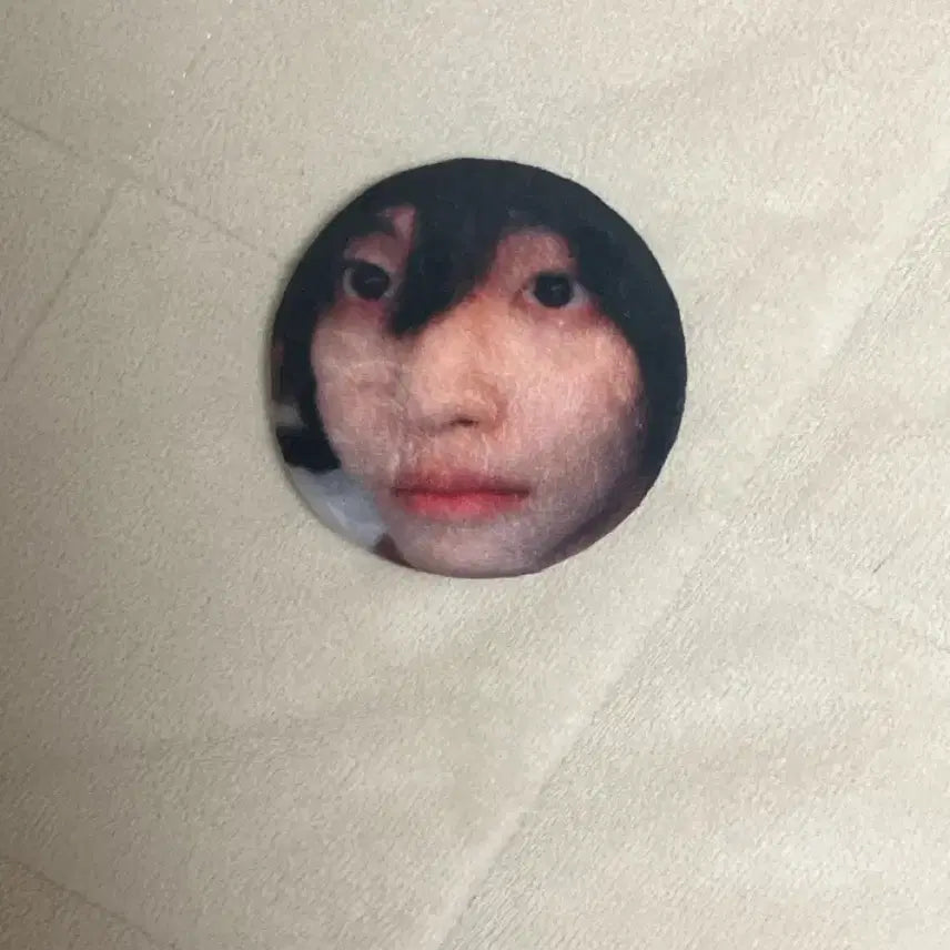 [BUNJANG] Won Bin Pin Badge / 원빈 말랑 핀뱃지