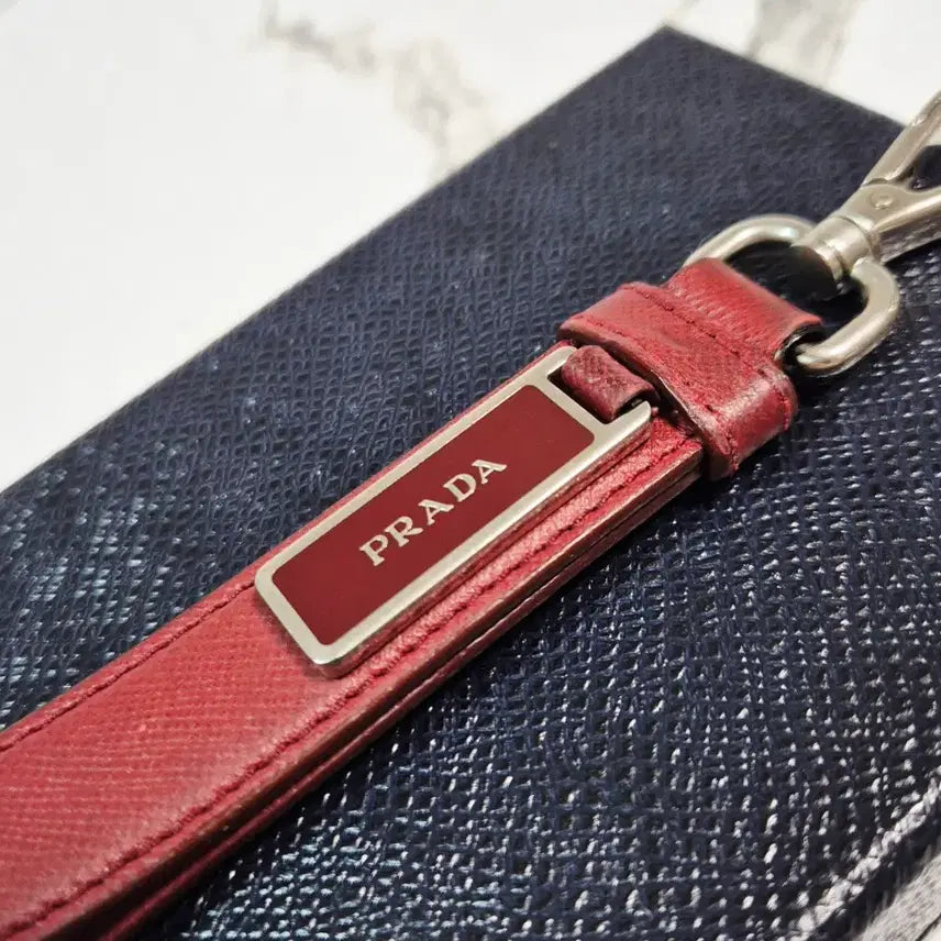 [BUNJANG] Prada Saffiano Leather Keyring Key Holder / (정품) 프라다 사피아노 가죽 키링 키홀더