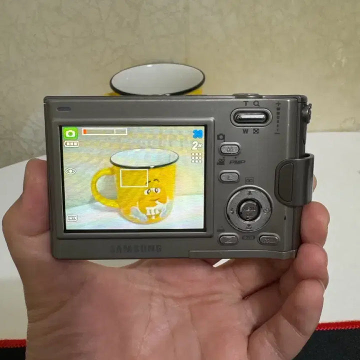 [BUNJANG] Samsung STW-S11PMP Silver Digital Camera (Titanium Limited Edition) / 삼성 STW-S11PMP 실버디카(